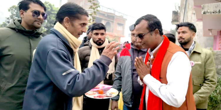 वीरगंजमा जनमतको सक्रियता, घरदैलो र कोणसभाबाट सरार्फको तीव्र चुनावी सन्देश