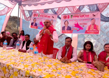पर्सा १ मा चुनावी माहोल तात्यो, ओमप्रकाश सर्राफको समर्थनमा मन्त्री फिल्डमा