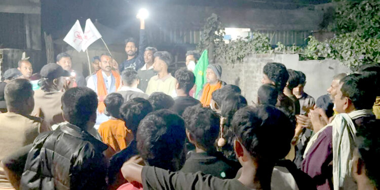पर्सा-१ मा रामकिशोर सिंहको रात्री घरदैलो, स्थानीयबाट सकारात्मक संकेत
