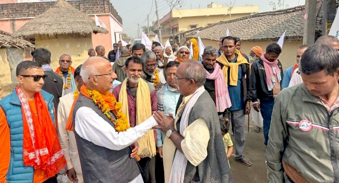 लम्मीपुरमा रिजालको घरदैलो, विकासका अधुरा योजना पूरा गर्ने प्रतिबद्धता