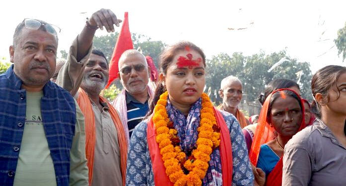 अलौमा रिमाको आत्मीय घरदैलो, फूलमाला, सगुन र ‘सूर्य’मा मत दिन अपिल