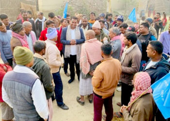 चैनपुर टोलमा सुशील कानुको घरदैलो, स्वास्थ्य र रोजगारी मुख्य एजेण्डा