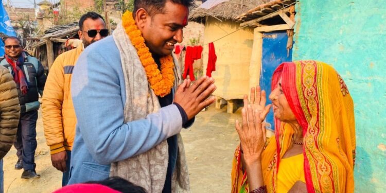 भौराटारमा रास्वपा उम्मेदवार सुशील साह कानुको घरदैलो
