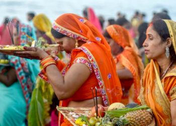 तराईमा छठको रौनकः आस्थाको महान पर्व ‘चैती छठ’ सुरु, नदी तलाउ किनारमा बढ्यो चहलपहल