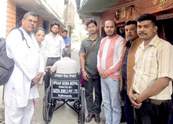 हिडडुल गर्न नसक्नेलाई ह्वीलचेयर प्रदान