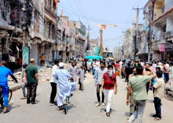 डिपिआरविनै १,२०० संरचना ध्वस्तः वीरगंज मेनरोड विस्तारको हतारमाथि प्रश्न ! विकास कि विनाश ?