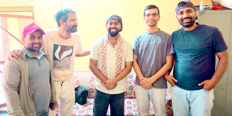 नेपाल फोटो पत्रकार महासंघका केन्द्रीय सदस्य राहुल गुप्तालाई कार्यसमितिद्वारा सम्मान