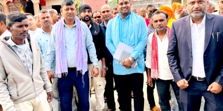 सांसद कानुद्वारा वीरगंज-२६ का जनतासँग भेटघाट, स्थानीय समस्याको समाधान गर्ने प्रतिबद्धता
