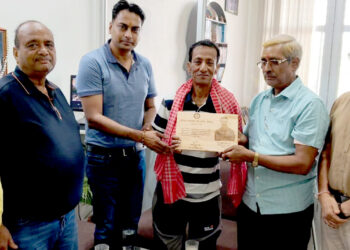 खेलकुद र संगीत क्षेत्रमा योगदान पुर्‍याउने अशोक प्रधान सम्मानित