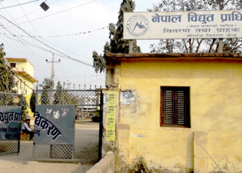 सर्वसाधारणलाई सास्ती, उद्योगीलाई मस्ती ? विद्युत प्राधिकरण वीरगंजको दोहोरो मापदण्डमाथि प्रश्न !