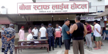 धनुषामा होटल र किराना पसलमा अनुगमन, मापदण्ड उल्लङ्घन गर्ने होटललाई २५ हजार जरिवाना