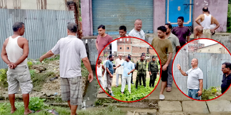 दुई महिनादेखि सार्वजनिक बाटो बन्दः निजी बंगला निर्माणका कारण रेल्वे रोडका स्थानीय सास्तीमा