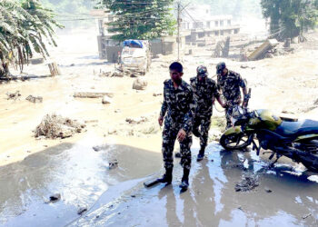भोटेकोशी बाढीले मच्चायो ताण्डवः सयौं बेपत्ता, ११४ को हवाई उद्धार, तीन जिल्ला ‘विपद् संकटग्रस्त क्षेत्र’
