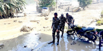भोटेकोशी बाढीले मच्चायो ताण्डवः सयौं बेपत्ता, ११४ को हवाई उद्धार, तीन जिल्ला ‘विपद् संकटग्रस्त क्षेत्र’