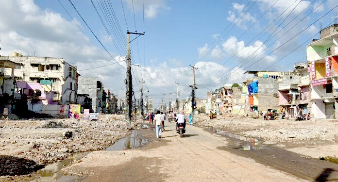 मुख्य सडकसँगै विद्युत् तार पनि भूमिगत गर्न वीरगंज महानगरको दबाब