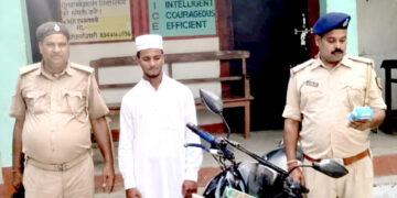 चोरीको मोटरसाइकलसहित रौतहटका युवक भारतमा पक्राउ