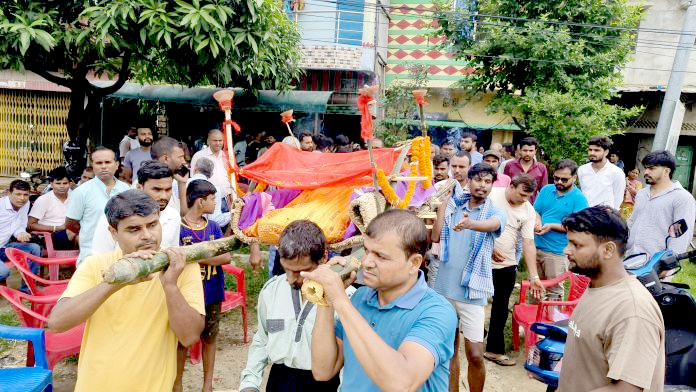 बाढीमा बेपत्ता आरभ र आलोकको शव भेटिएन, परिवारले कुशको शव बनाएर गरे अन्तिम संस्कार