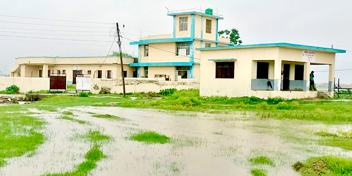 करोडौंको अस्पताल बन्यो तर बिरामी पुग्ने बाटो छैनः उपचार सेवा प्रभावित, करोडौंको लगानीमाथि प्रश्न !