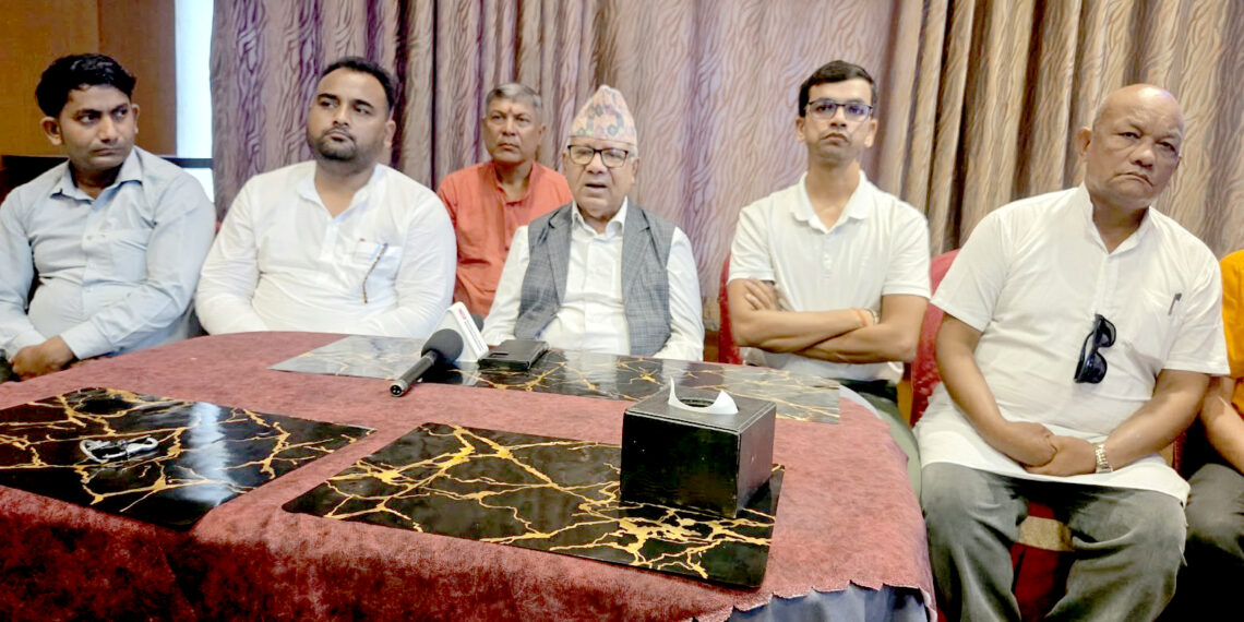 संविधान, संघीयता र समावेशिता जोगाउन कम्युनिष्टबीच एकता आवश्यकः माधव नेपाल