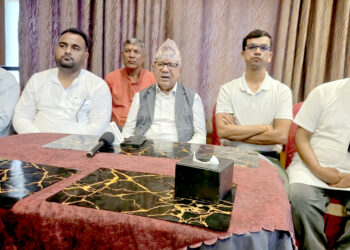 संविधान, संघीयता र समावेशिता जोगाउन कम्युनिष्टबीच एकता आवश्यकः माधव नेपाल