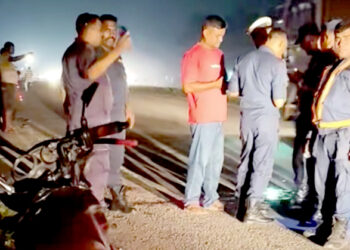ग्यास बोकेको ट्रकले मोटरसाइकललाई ठक्कर दिँदा दुई जनाको मृत्यु