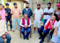 बाढीमा बेपत्ता परिवारको घरमै पुगे सांसद अन्सारी