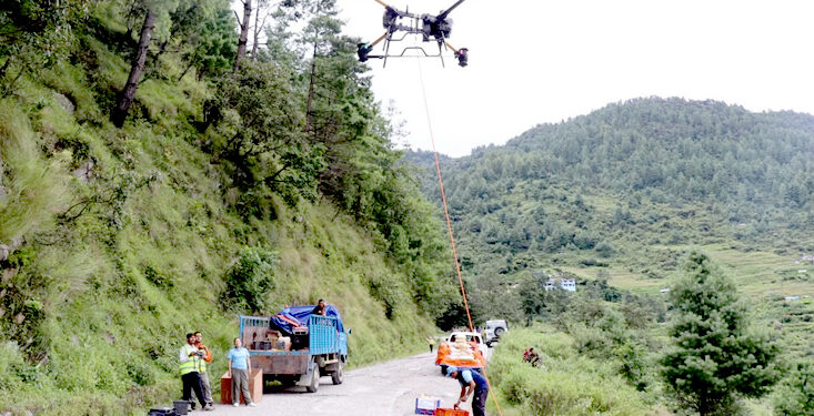 सडकविहीन बस्तीमा राहतको नयाँ सारथी ‘ड्रोन’