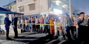 दिनदहाडै खाजा पसलमा चक्कुले घाँटी रेटेर युवकको हत्या