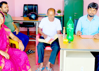 २५० रुपैयाँ दैनिक पारिश्रमिकमा ८ घण्टा ड्युटीः कर्मचारीको पीडा ‘ड्रेस किन्ने कि चुल्हो बाल्ने?’