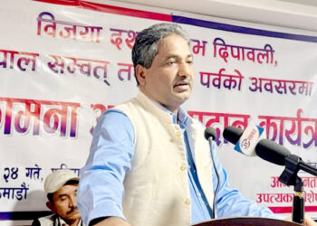 बाढीपीडितको पीडा बेवास्ता गरेर कस्तो चाडपर्व ? पुनर्निर्माणका लागि छुट्टै प्राधिकरण गठन गर्न माग