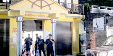 मलङ्गवा नगरपालिकाका इन्जिनियर १ लाख रुपैयाँ घुससहित पक्राउ